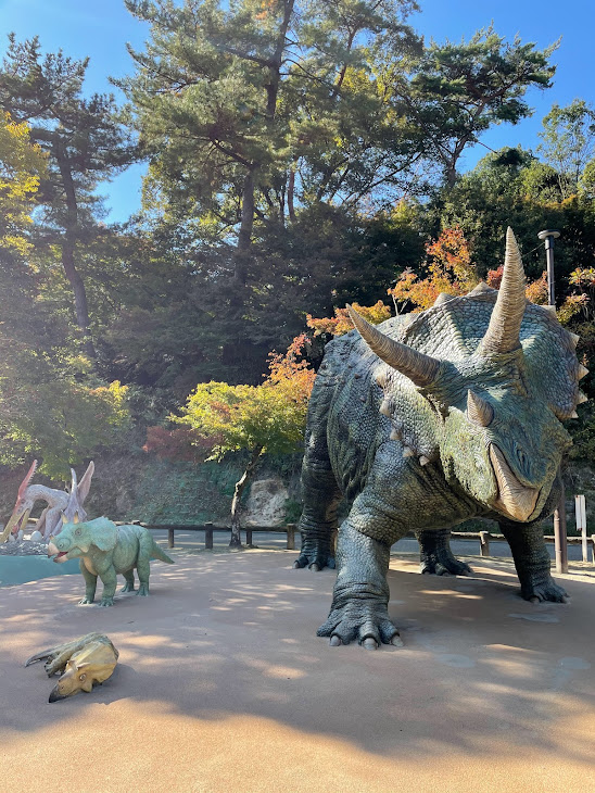岡崎市東公園の恐竜広場