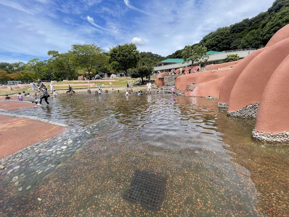 赤塚山公園の水の広場のじゃぶじゃぶ池